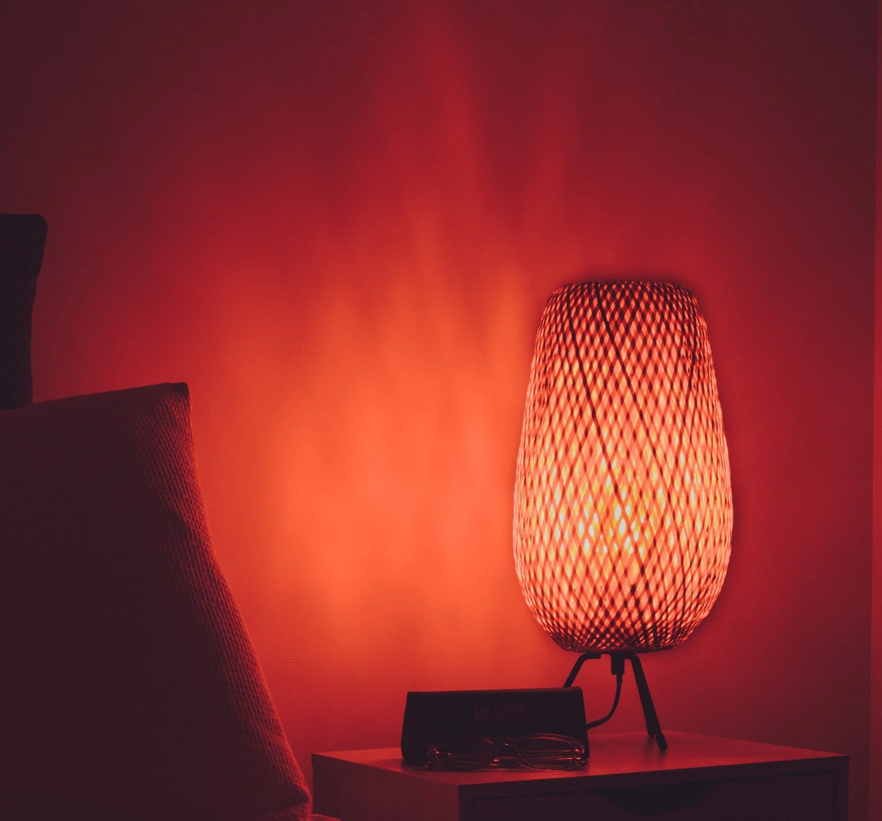 Twilight Red Light Bulb  - E14 (Small Screw) - Image 3